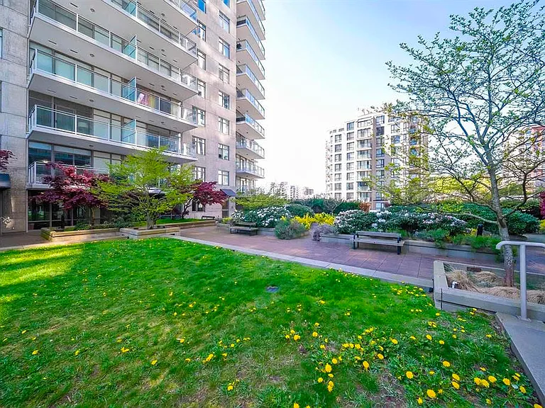 892 Carnarvon St #2203 — Photo 12