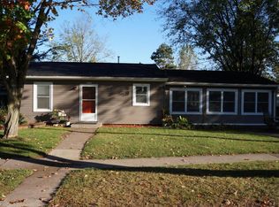 24174 6th St, Trempealeau, WI 54661