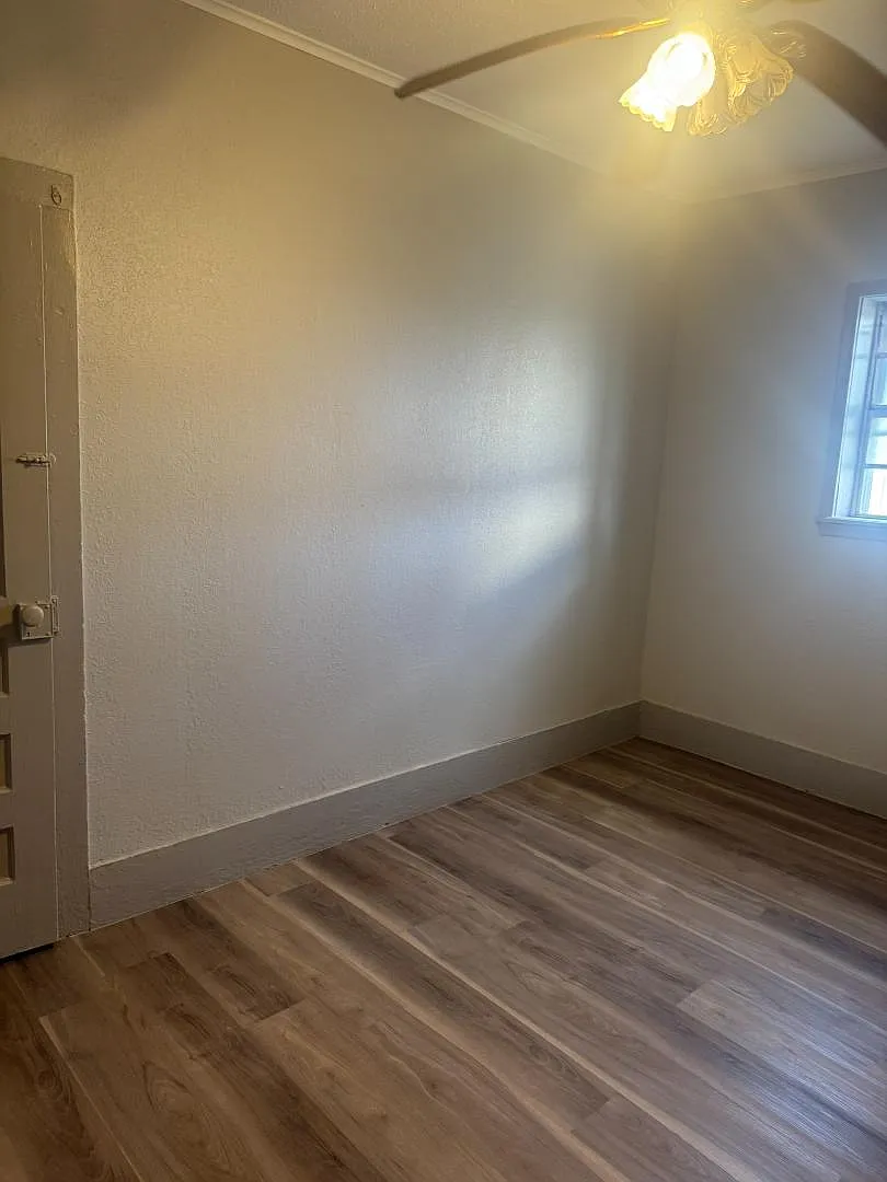 1 bed, 384 sqft, $450 — Photo 4
