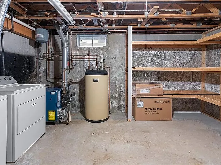 13 Sunflower Cir #108 — Photo 10