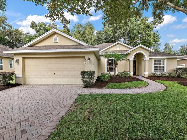 242 Blue Water St, Eustis, FL 32736