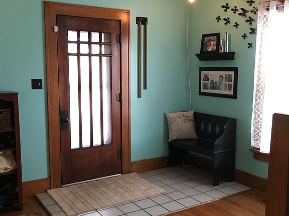 Entry way