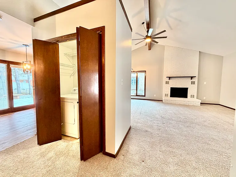 117 Juniper Dr — Photo 3