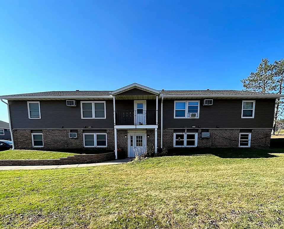 2 bed, 720 sqft, $1,100 — Photo 2