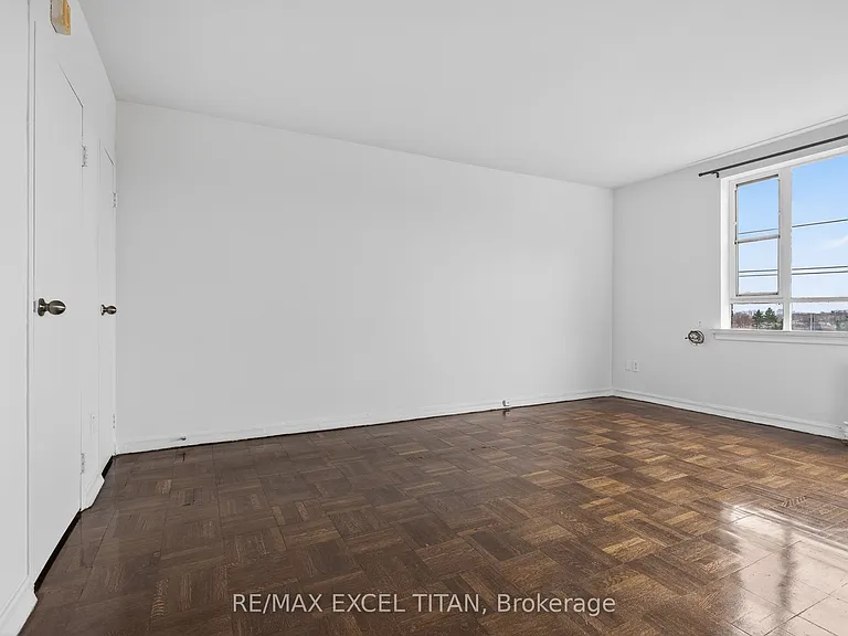 2515 Eglinton Ave W #302 — Photo 9