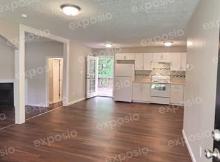 673 Jeb Stuart Dr, Jonesboro, GA 30238