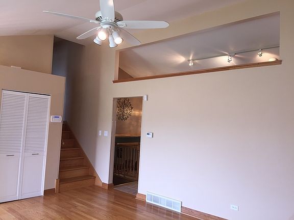 4th image of 6501 182nd St