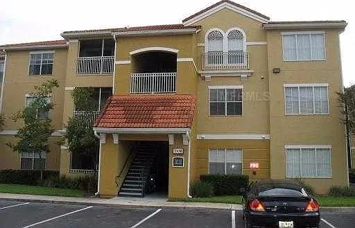 Well Maintained Condo, Water Included, In A Gated Community With Community Pool At Heart Of New T... — Photo 3