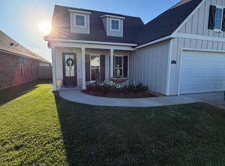 213 Sojourner Dr, Lafayette, LA 70508