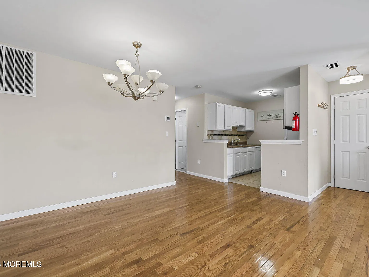 2 bed, 1154 sqft, $2,800 — Photo 4