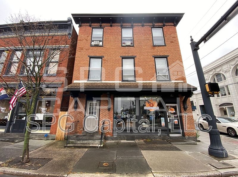 1st image of 60 Chambersburg St APT 1