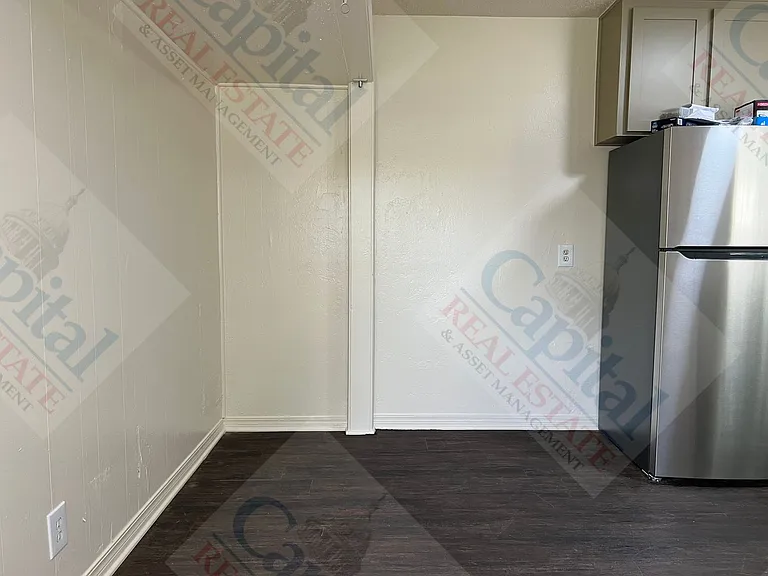 806 Bell Dr — Photo 11