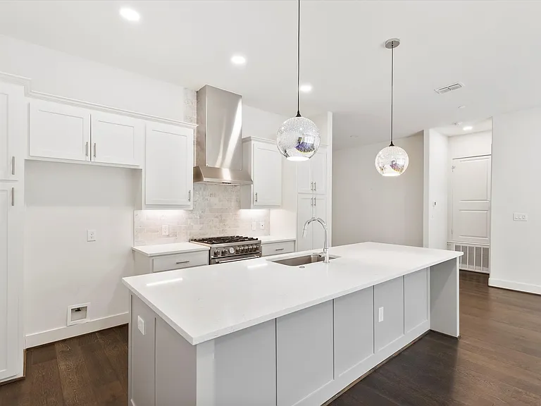 15875 Spectrum Dr #1106 — Photo 9