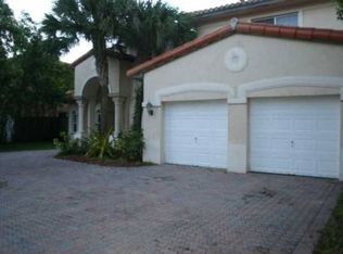 15702 NW 79th Ct, Miami Lakes, FL 33016