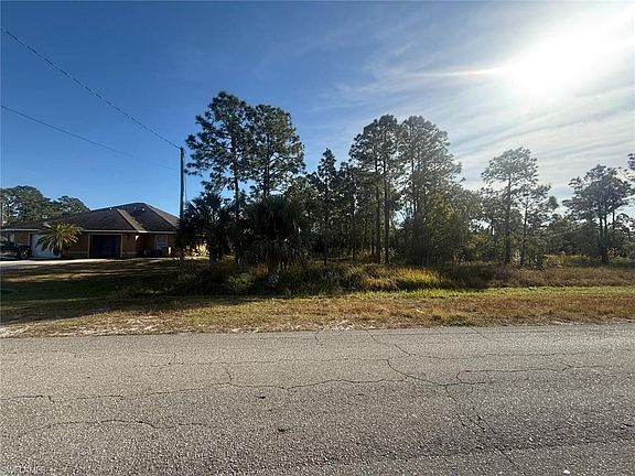 5th image of 753/755 Eisenhower BLVD