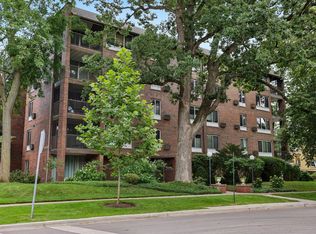 2324 Central St APT 4C, Evanston, IL 60201