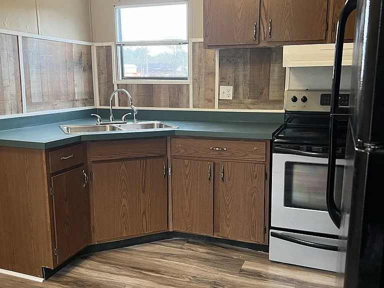 109 Joyner St — Photo 4
