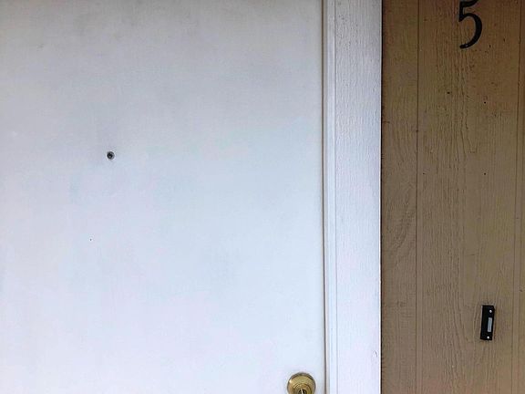 2nd image of 506 N 1st St APT 15