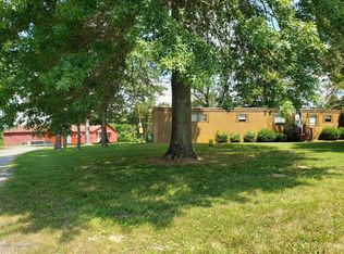 4617 N Camden Ln, Crestwood, KY 40014