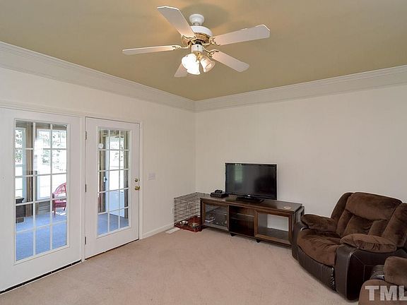 4th image of 111 Clearwater Dr