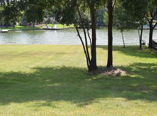 6859 Kingston Cove Ln, Willis, TX 77318
