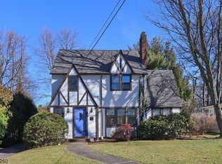 915 Carleton Rd, Westfield, NJ 07090