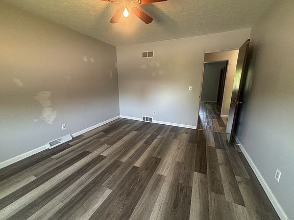 5th image of 601 Lakeview Dr