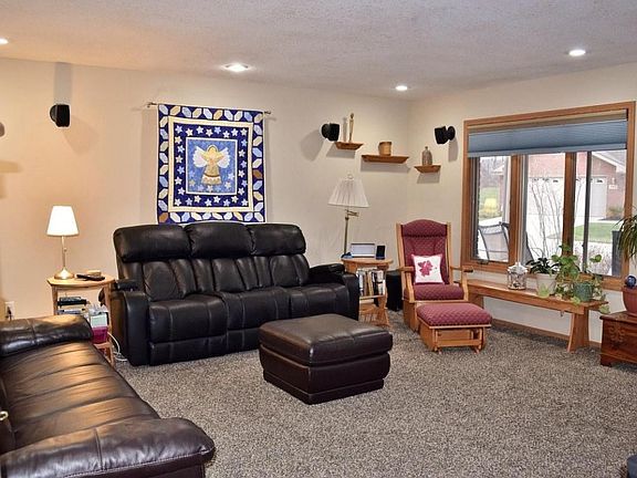 5th image of 750 Timber Lake Dr