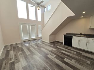 5111 Manett St APT 207, Dallas, TX 75206