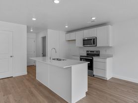 2105 S Wolverine Way, Washington, UT