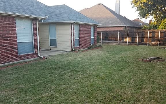 4th image of 1606 Jennifer Dr