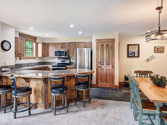 5th image of 35 Mountain Thunder Drive UNIT 5202