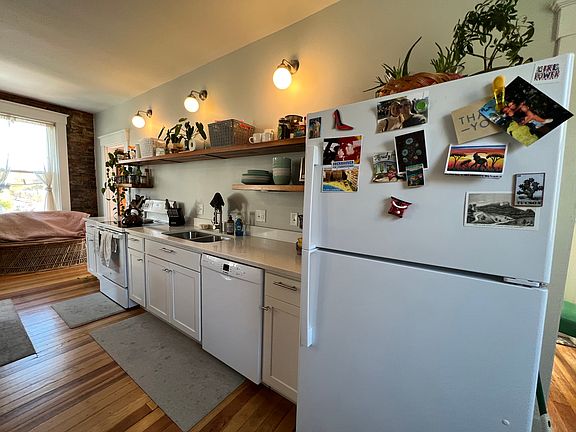 5th image of 1400 Chase Ave #2