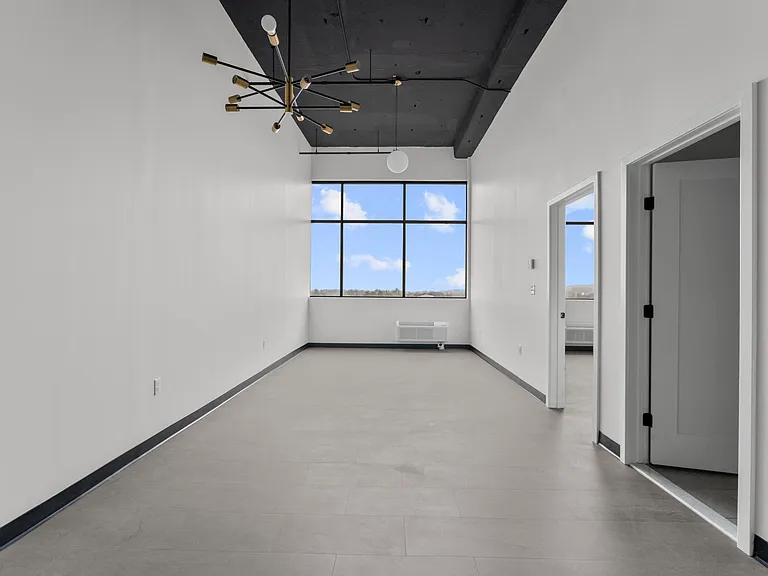 480 Myrtle Street — Photo 10