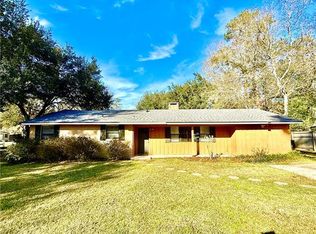 124 Country Club Dr, Covington, LA 70433