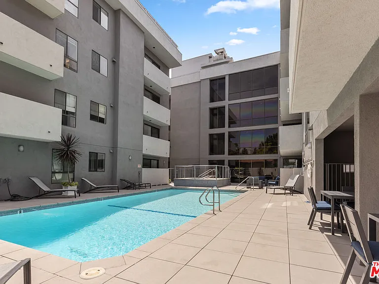 12115 San Vicente Blvd #309 — Photo 11