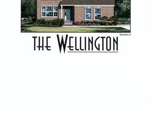 12350 Sugar Maple Dr, Fenton, MI 48430