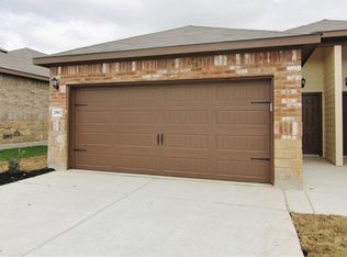 2567 Pioneer Rd, Seguin, TX 78155