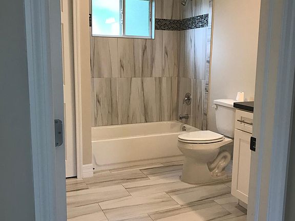 5th image of 4421 Bessie Ave