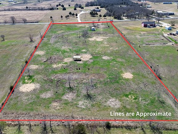 2nd image of 2985 Old Sherman Rd