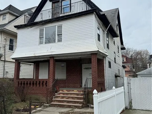 1082 E 38th St, Brooklyn, NY 11210