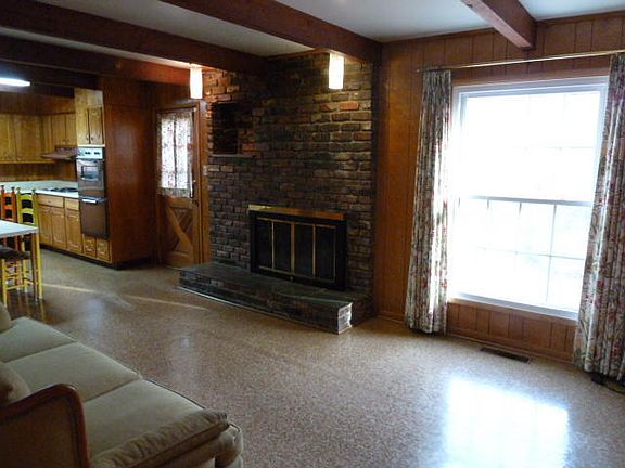 3rd image of 4320 Mildred Dr
