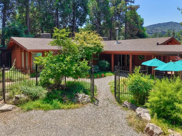 39670 Highview Dr, Oakhurst, CA 93644