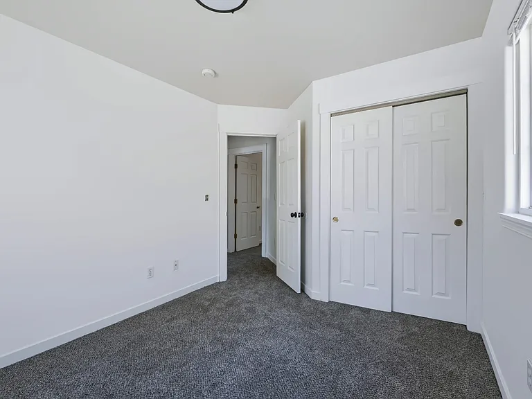 11341 8th Ave NE — Photo 8