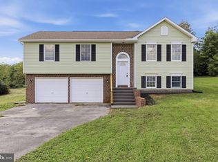 13835 McIntosh Cir, Clear Spring, MD 21722