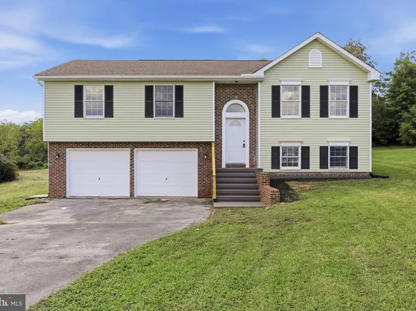 13835 McIntosh Cir, Clear Spring, MD 21722