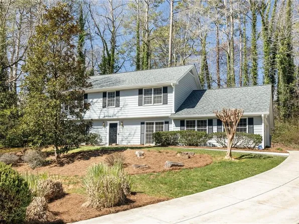 163 Indian Hills Pl NE, Marietta, GA 30068