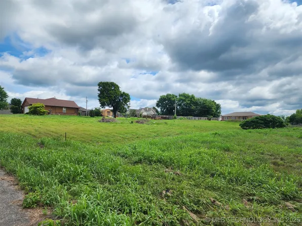 14880 N Houston St, Tahlequah, OK 74464