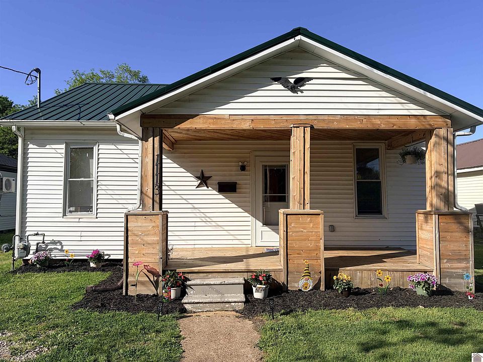 1st image of 1113 Markham Ave