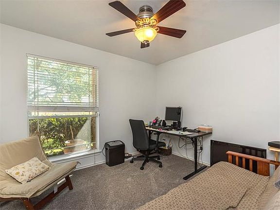 3rd image of 2104 Narrow Glen Pkwy